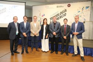 Más de un centenar de empresarios participan en el I Congreso de Tecnología y Comercio en Valencia