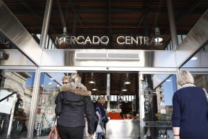 Campaña de promoción de la actividad comercial en los Mercados Municipales